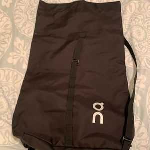 On cloud running sneaker back pack